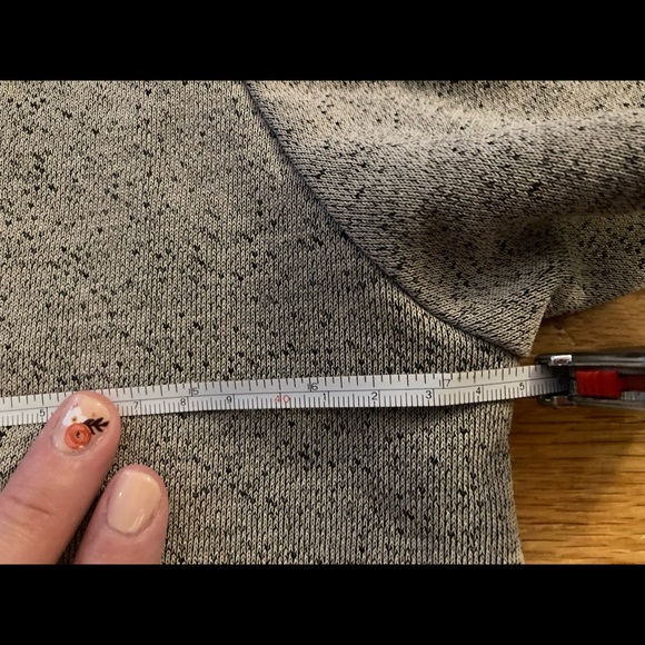 SOLD ELSEWHERE Blondie Apparel Sweater - Picture 5 of 8